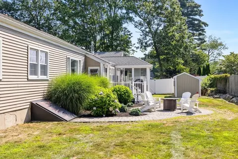 Exterior - 20 Dana Rd, Reading, MA 01867 photo 5 of 9