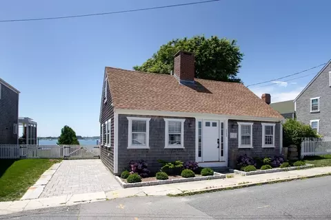 2043 Main Rd, Westport, MA 02790