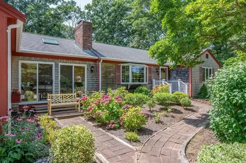25 Massasoit Trl, Eastham, MA 02642 photo 2