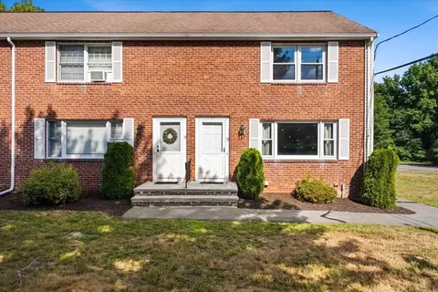 31 Willow Ridge Dr #31, Bridgewater, MA 02324