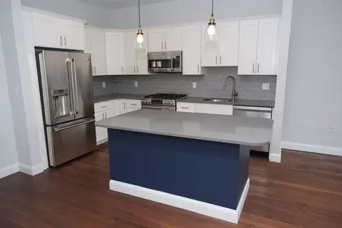 170 W Broadway #303, Boston, MA 02127