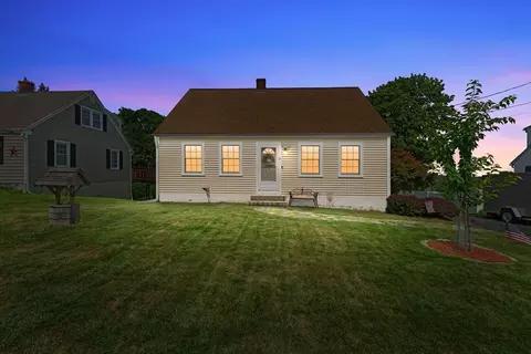 7 Davis Rd, Auburn, MA 01501