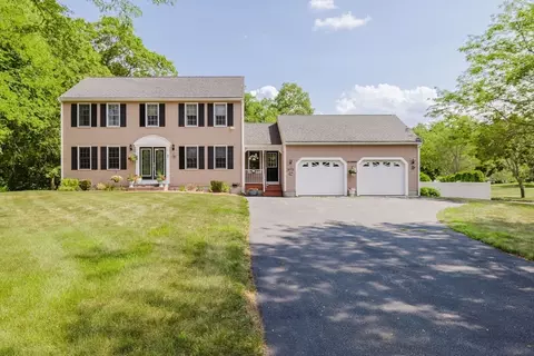 2 Robsan Pl, Norton, MA 02766