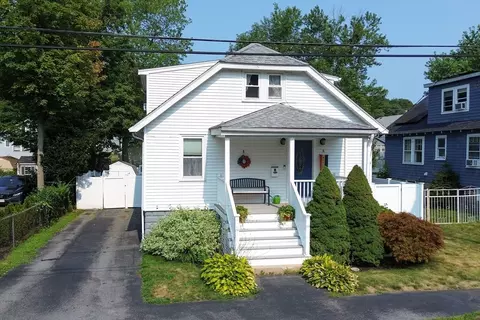 10 Makepeace St, Saugus, MA 01906