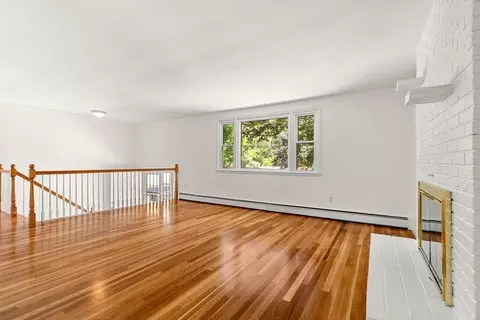 Living - 2 Mark St, Manchester, MA 01944 photo 3 of 7