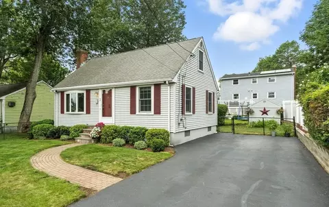34 Lillian St N, Randolph, MA 02368