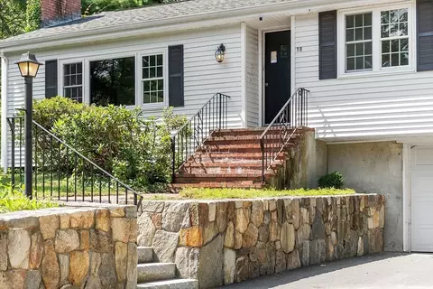 18 Oakwood Rd, Acton, MA 01720