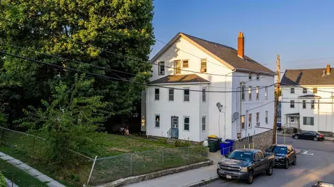 913 Rodman St, Fall River, MA 02721 photo 4
