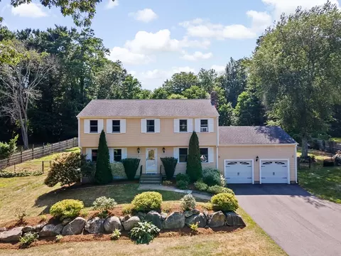 7 Old Powder House Rd, Lakeville, MA 02347