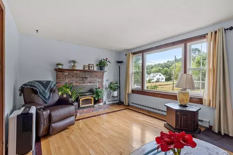Living - 298 Vine St, Athol, MA 01331 photo 1 of 2