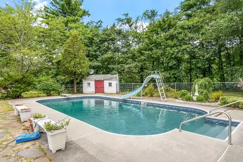 Exterior - 298 Vine St, Athol, MA 01331 photo 3 of 8