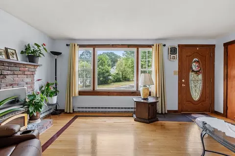 Living - 298 Vine St, Athol, MA 01331 photo 2 of 2