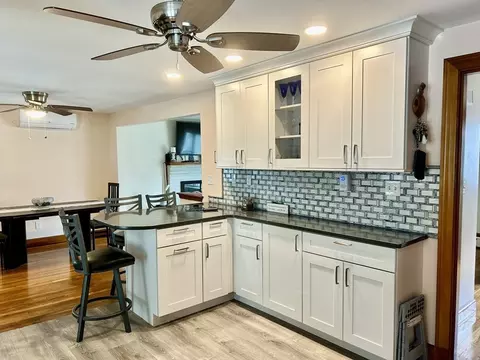 27 Eleanor St, Dedham, MA 02026 photo 5