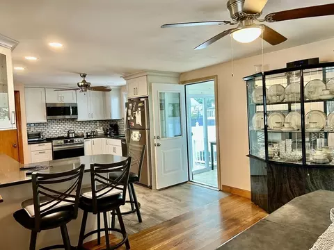 27 Eleanor St, Dedham, MA 02026 photo 7