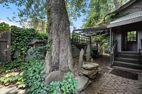 9 Union St, Chicopee, MA 01013 photo 3