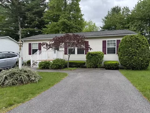73 Trailwood Dr, Bridgewater, MA 02324