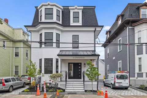 54 Springfield St #1, Somerville, MA 02143