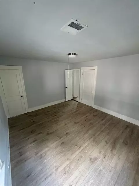 5 Winthrop St, Worcester, MA 01604 photo 10