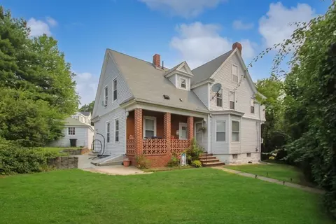 218 East St, Methuen, MA 01844