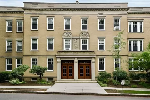 50 Marshal St #C, Brookline, MA 02446