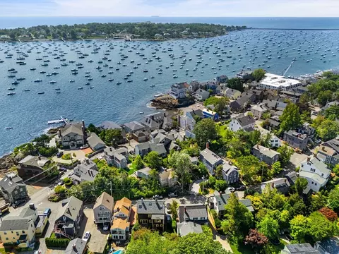 10 Circle St, Marblehead, MA 01945 photo 29