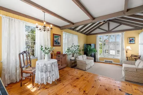 10 Circle St, Marblehead, MA 01945 photo 7