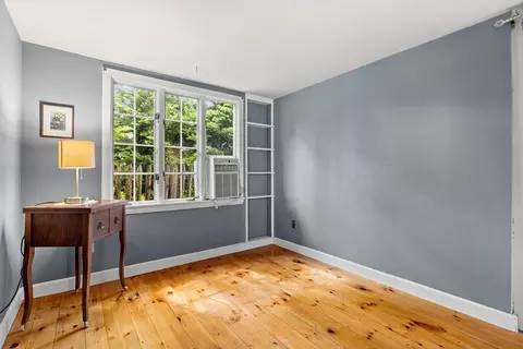 10 Circle St, Marblehead, MA 01945 photo 14