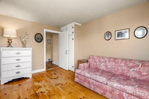 10 Circle St, Marblehead, MA 01945 photo 11