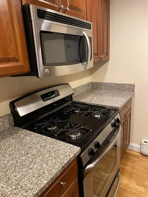 19 Railroad St #B2, Acton, MA 01720