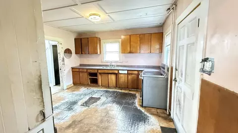 9 Trask St, Gloucester, MA 01930 photo 15