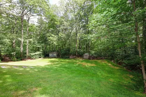 7 Hunter Dr, Derry, NH 03038 photo 6