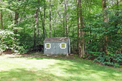 7 Hunter Dr, Derry, NH 03038 photo 9
