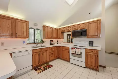 7 Hunter Dr, Derry, NH 03038 photo 23