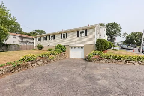 254 Pilgrim Ave, Worcester, MA 01604 photo 4