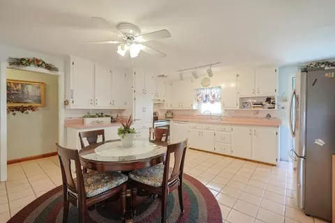254 Pilgrim Ave, Worcester, MA 01604 photo 16