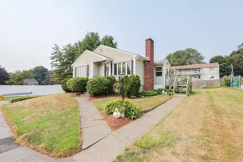 254 Pilgrim Ave, Worcester, MA 01604 photo 3