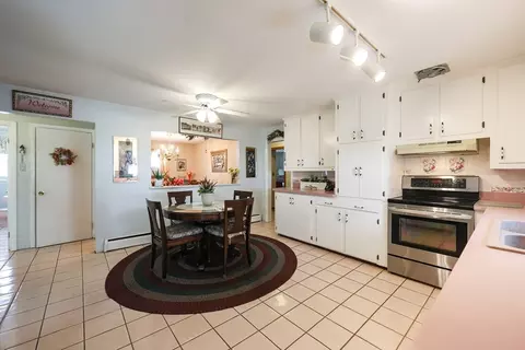 254 Pilgrim Ave, Worcester, MA 01604 photo 17