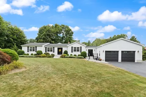 3 Clay St, Middleboro, MA 02346