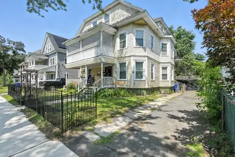 34 Biltmore St, Springfield, MA 01108