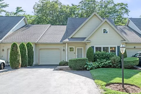 135 Beach Rd #C4, Salisbury, MA 01952