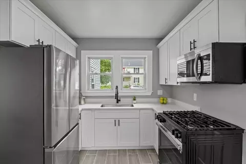 135 Cottage St #1, Norwood, MA 02062