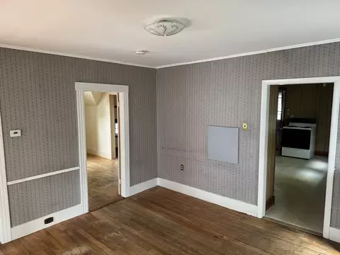 Living - 35 Agate Ave, Worcester, MA 01604 photo 5 of 5