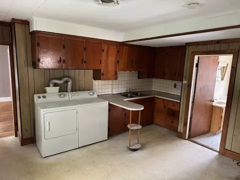 Kitchen - 35 Agate Ave, Worcester, MA 01604 photo 4 of 4