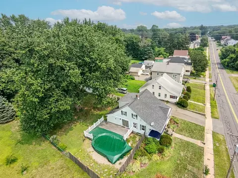32 Irene St, Chicopee, MA 01013