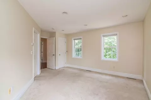 958 E Pleasant St, Amherst, MA 01002 photo 26