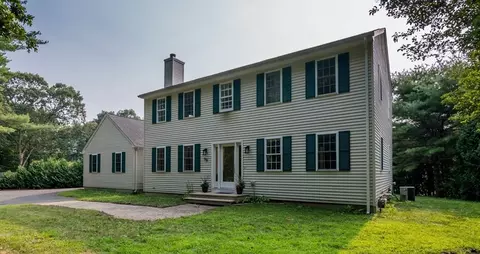 958 E Pleasant St, Amherst, MA 01002 photo 2