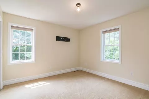 958 E Pleasant St, Amherst, MA 01002 photo 35