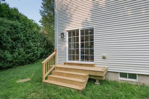958 E Pleasant St, Amherst, MA 01002 photo 38