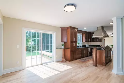 958 E Pleasant St, Amherst, MA 01002 photo 10