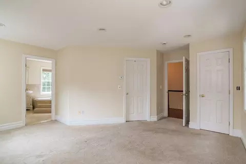 958 E Pleasant St, Amherst, MA 01002 photo 27